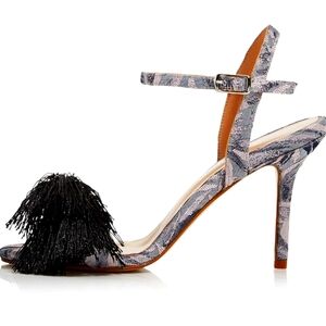 Charles David Sassy Jacquard Tassel Heels Women’s Size 41 Gray/Multi Sandals